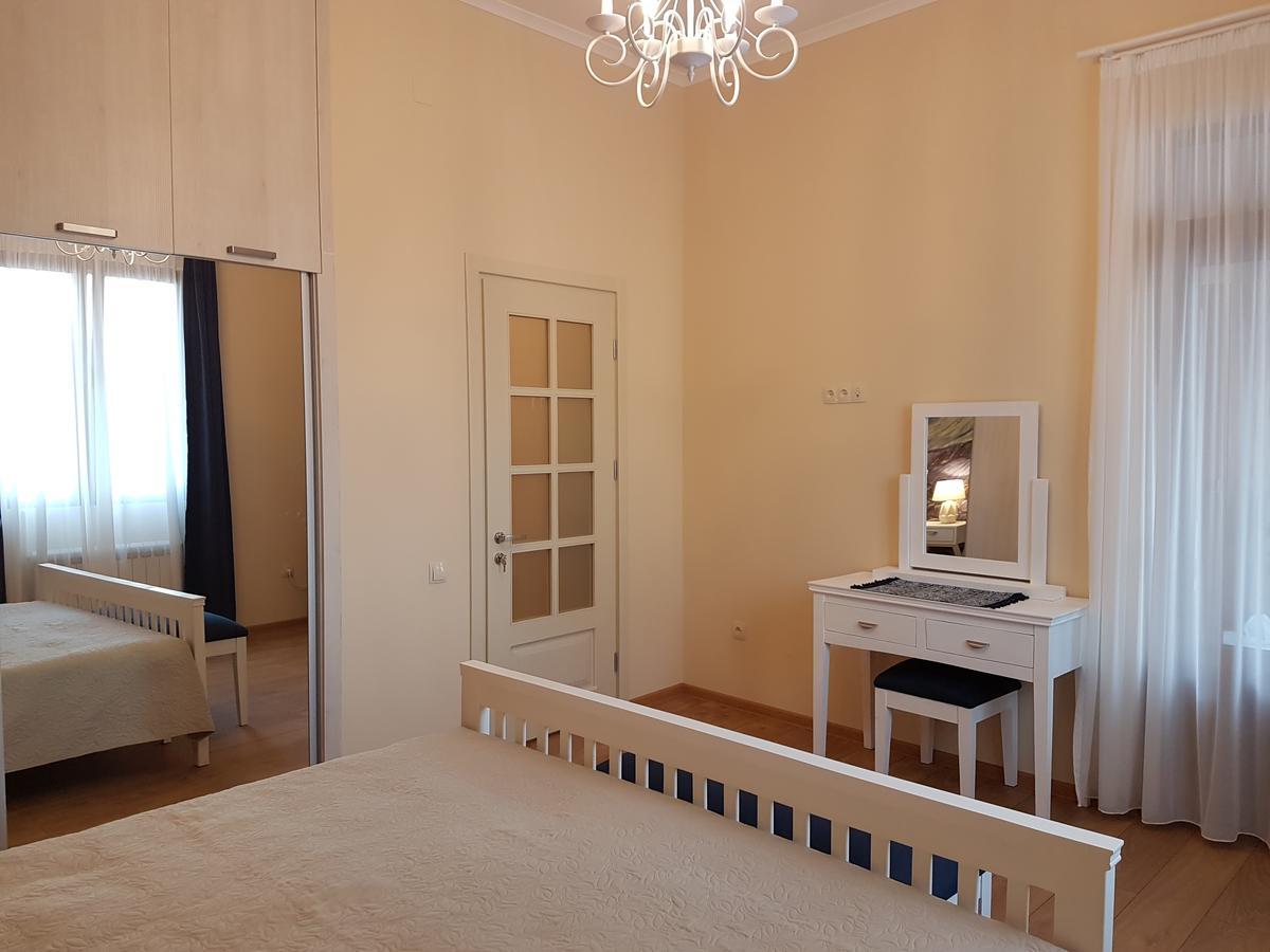 The Starry Night Apartment Batumi Exterior foto