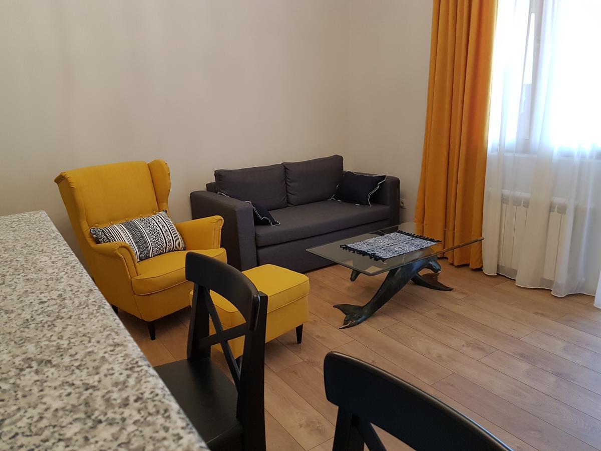 The Starry Night Apartment Batumi Exterior foto