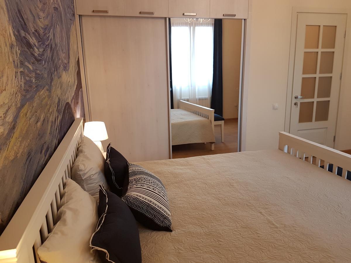 The Starry Night Apartment Batumi Exterior foto